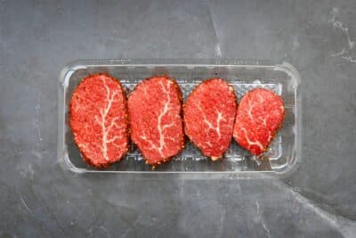 WAGYU PEPPER CRUSTED MEDALLION
