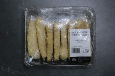 SALT & VINEGAR CHICKEN TENDERS   X8
