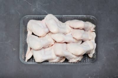 CHICKEN WINGS