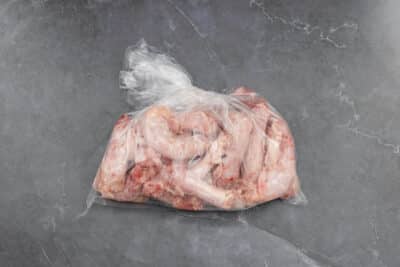 CHICKEN NECKS